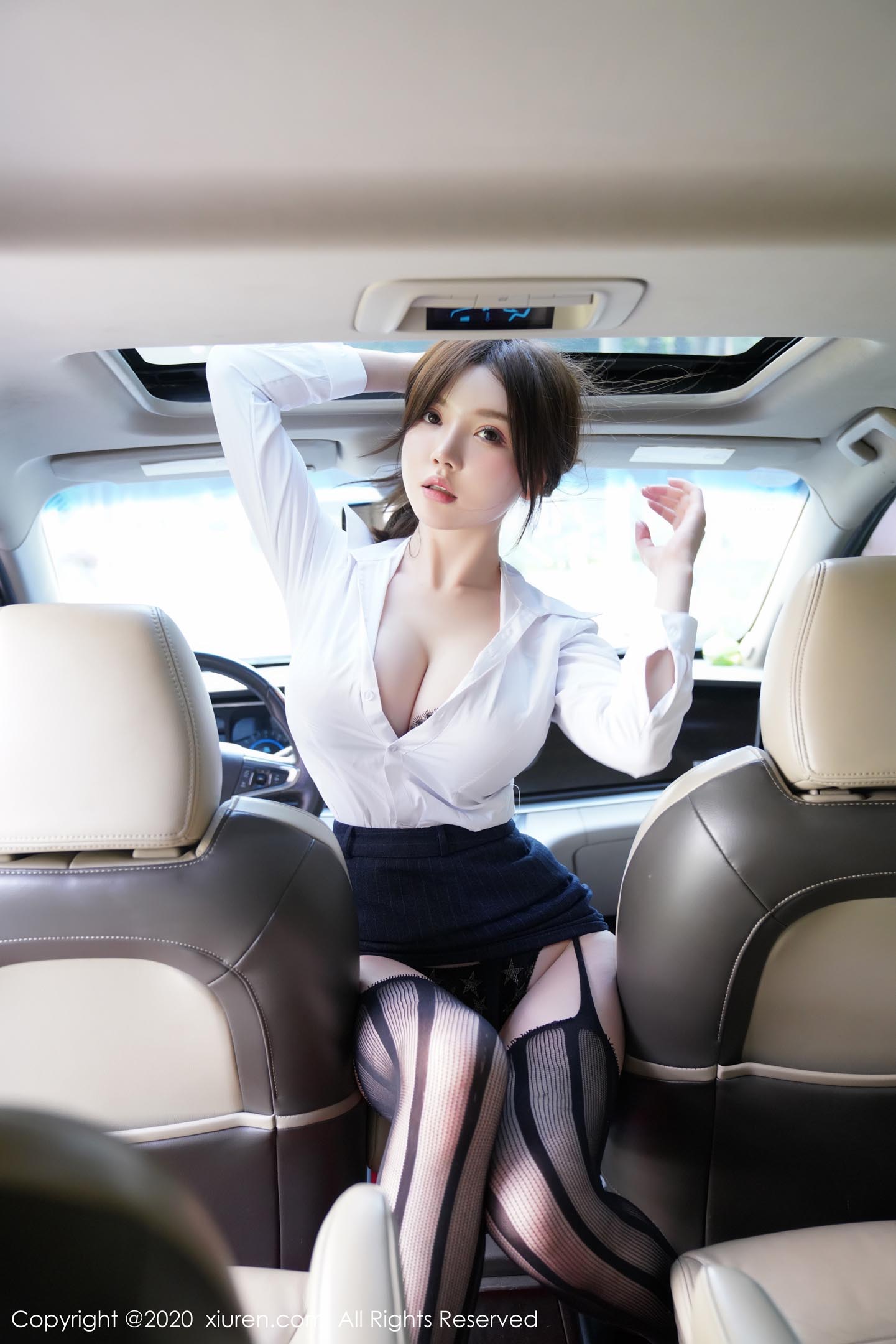2020.04.30No.2209糯美子Mini车拍性感秘书主题系列插图3